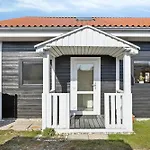 Lovely Near Hasmark 度假居 *